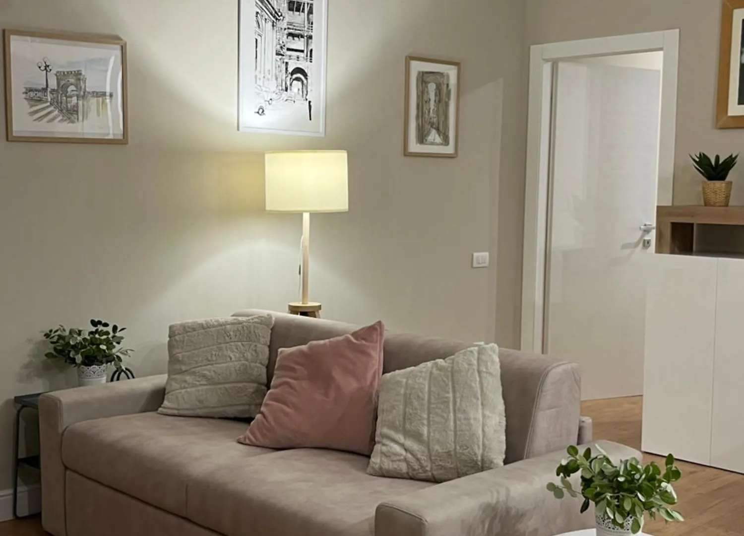 Oikos Apartment Cagliari Italy